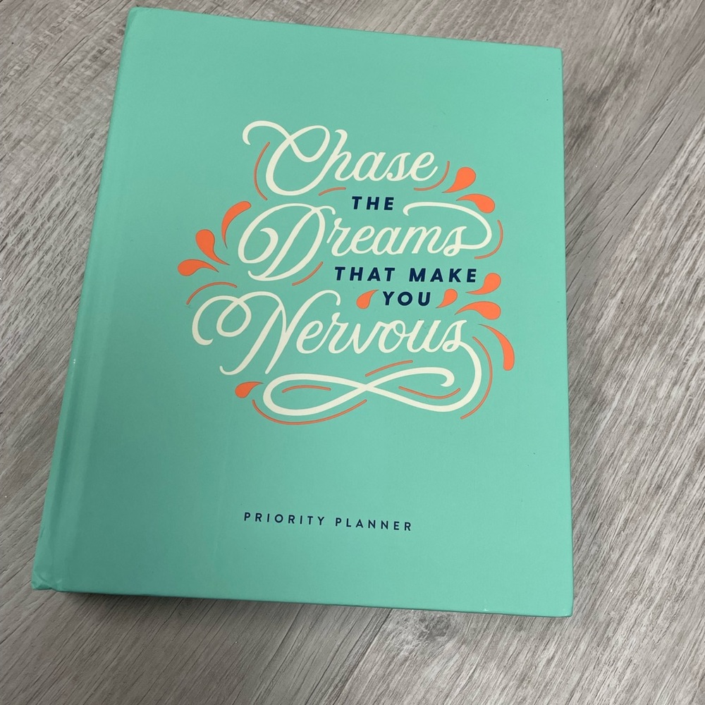 Start Today By Rachel Hollis Chase the Dream Planner